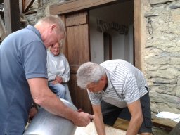 Association &raquo; 2014_08_11_la_rochette_preparation_pain