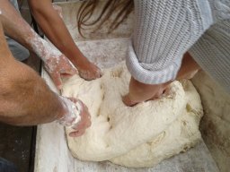 2014_08_11_la_rochette_preparation_pain_007