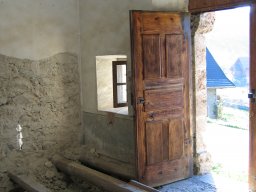 2014-04-15-08h42m23_La_Rochette_Chapelle