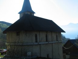 2014-04-15-08h52m45_La_Rochette_Chapelle